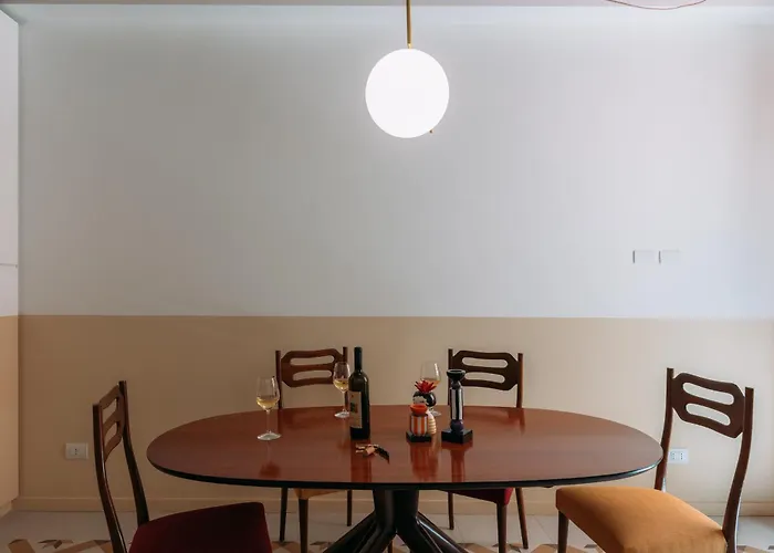 Flat 13 Διαμέρισμα *