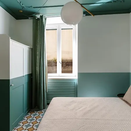 Apartment Flat 13