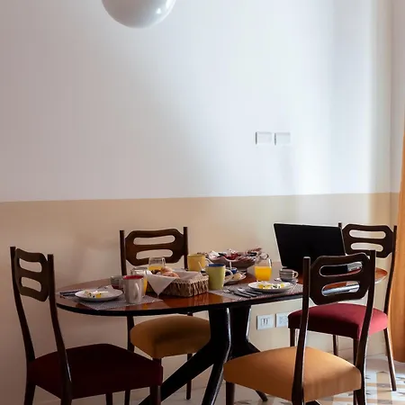 Apartment Flat 13