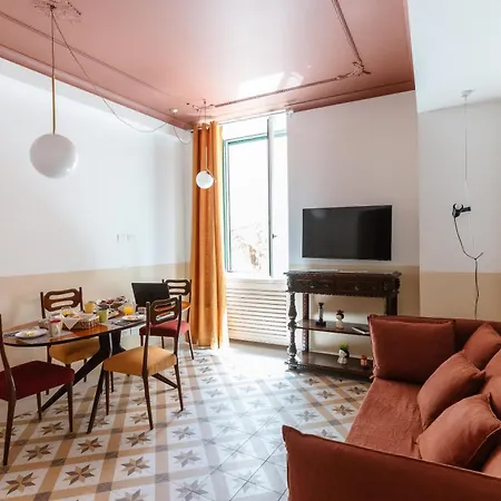 Διαμέρισμα Flat 13 *