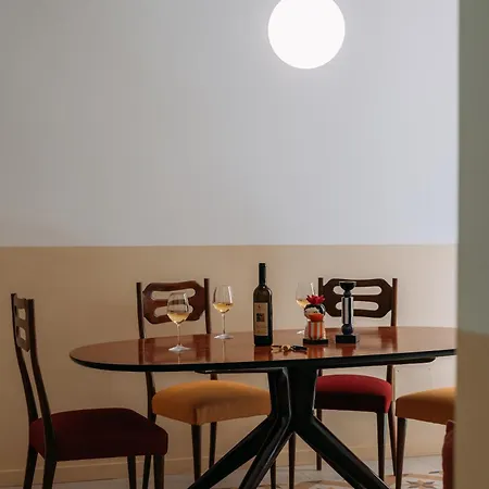 Flat 13 Lejlighed