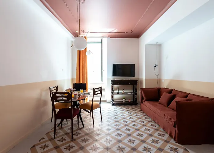 Flat 13 سورينتو